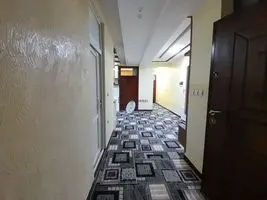 کامل مبله ۳ اتاق خوابی آپارتمان کرایه کوتاه مدت در کارتۀ چهار thumbnail 7