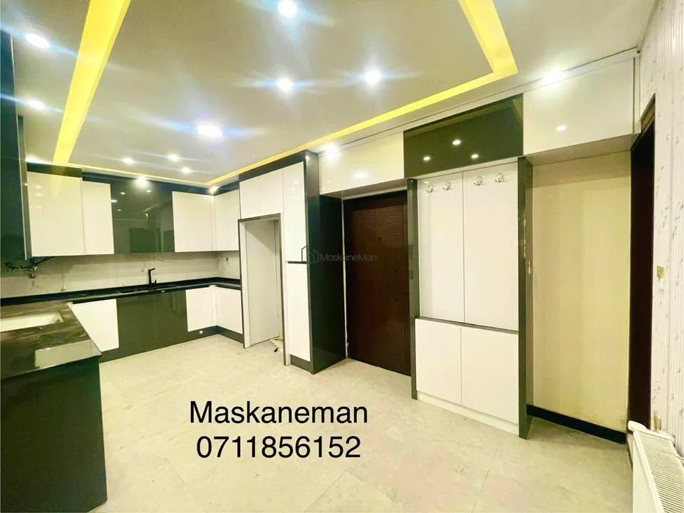 3-Bedroom Apartment in Shahr-e Naw - 3