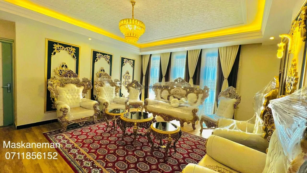 200 sqm 4-Bedroom Apartment in Shahr-e Naw - 4